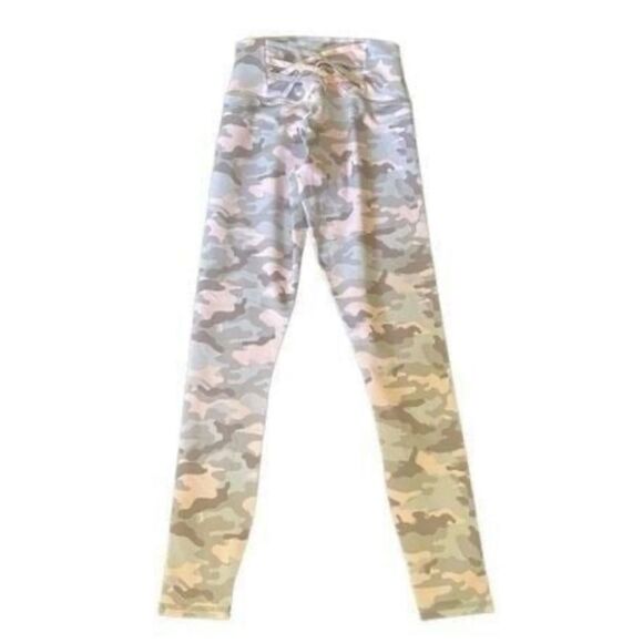 Fabletics powerhold camo leggings - Picture 1 of 3